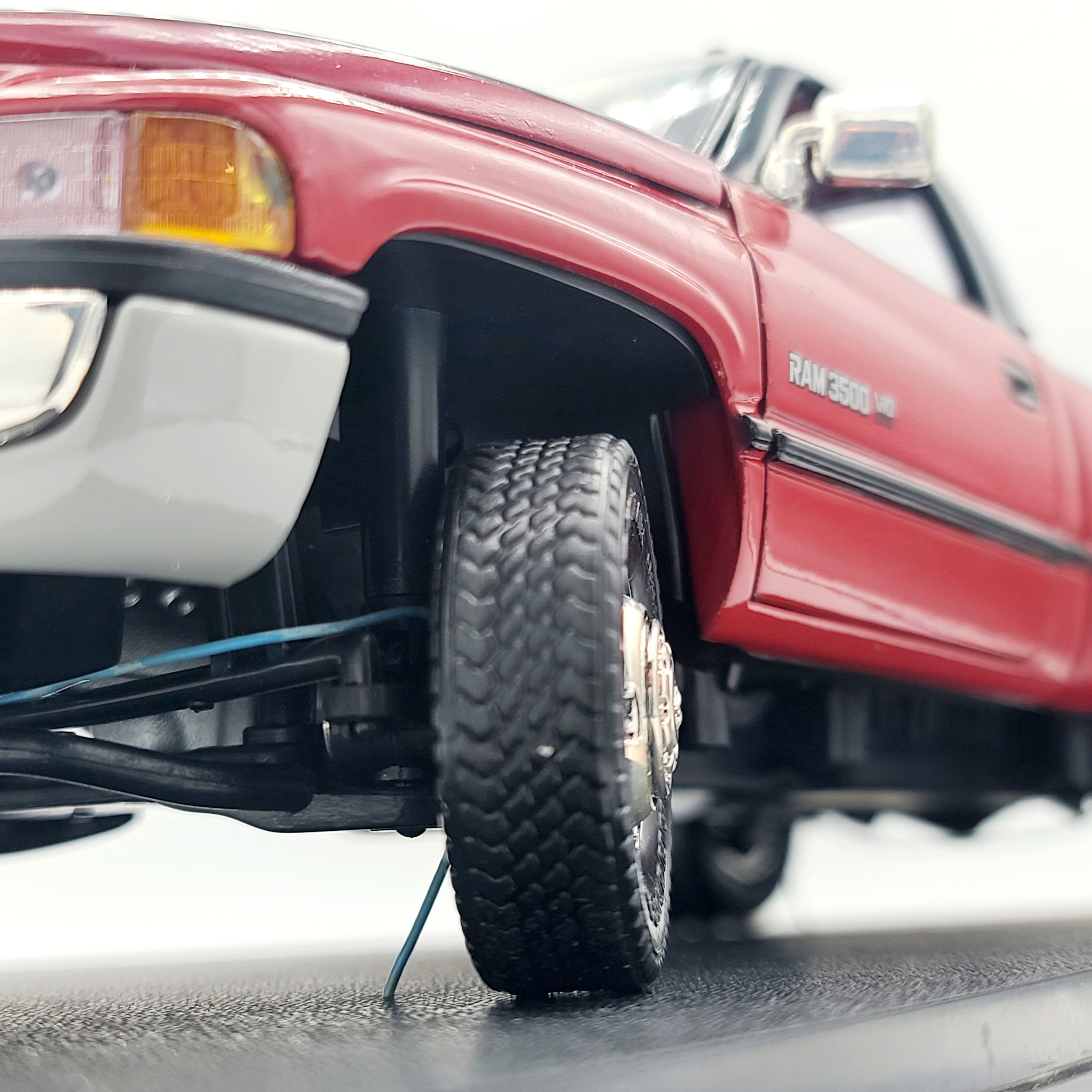 JRL 1:18 Scale - '95 Dodge Ram 3500 V10 Dually Pick-up Truck (Anson/Ertl)